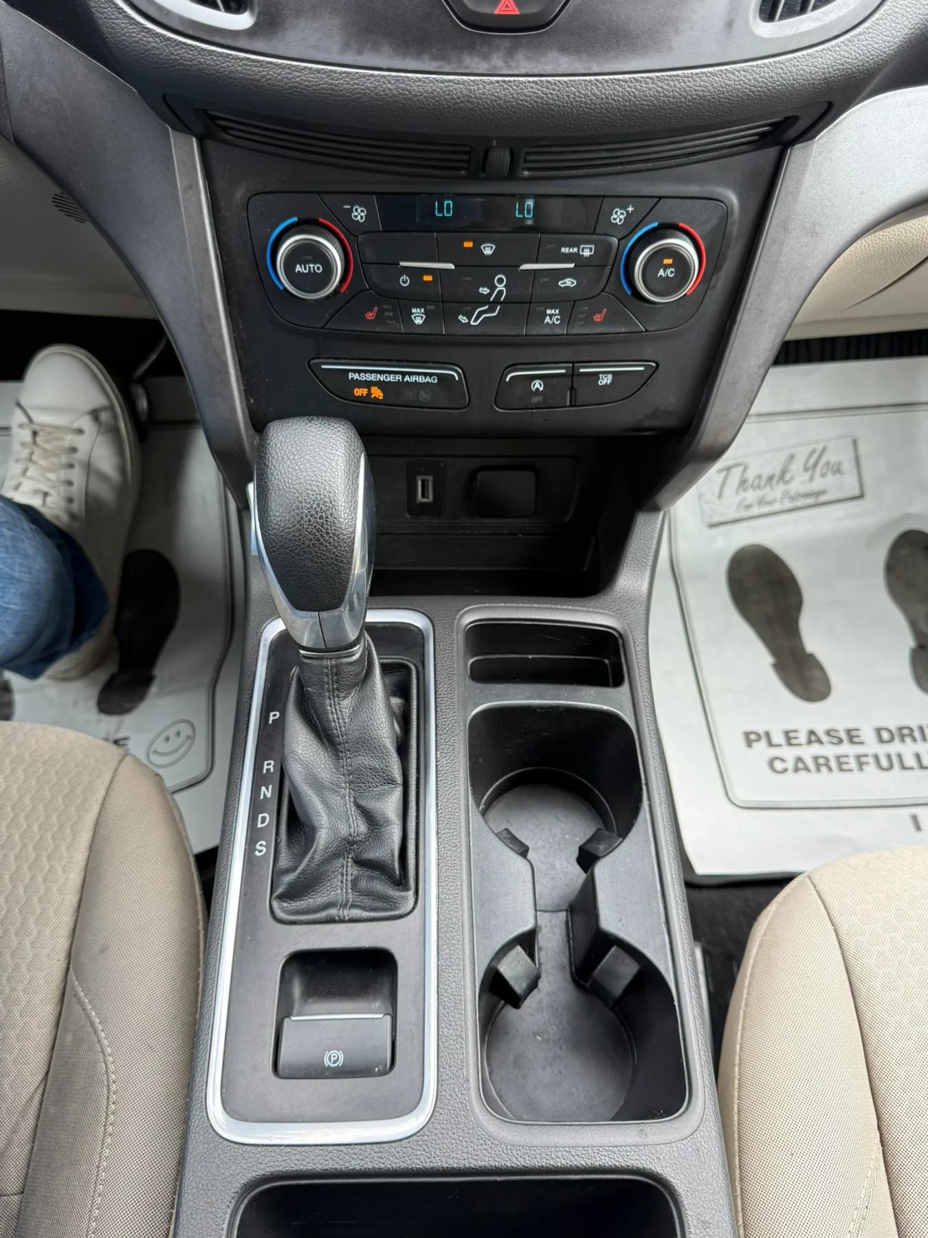 Used 2018 Ford Escape SE FWD image 16