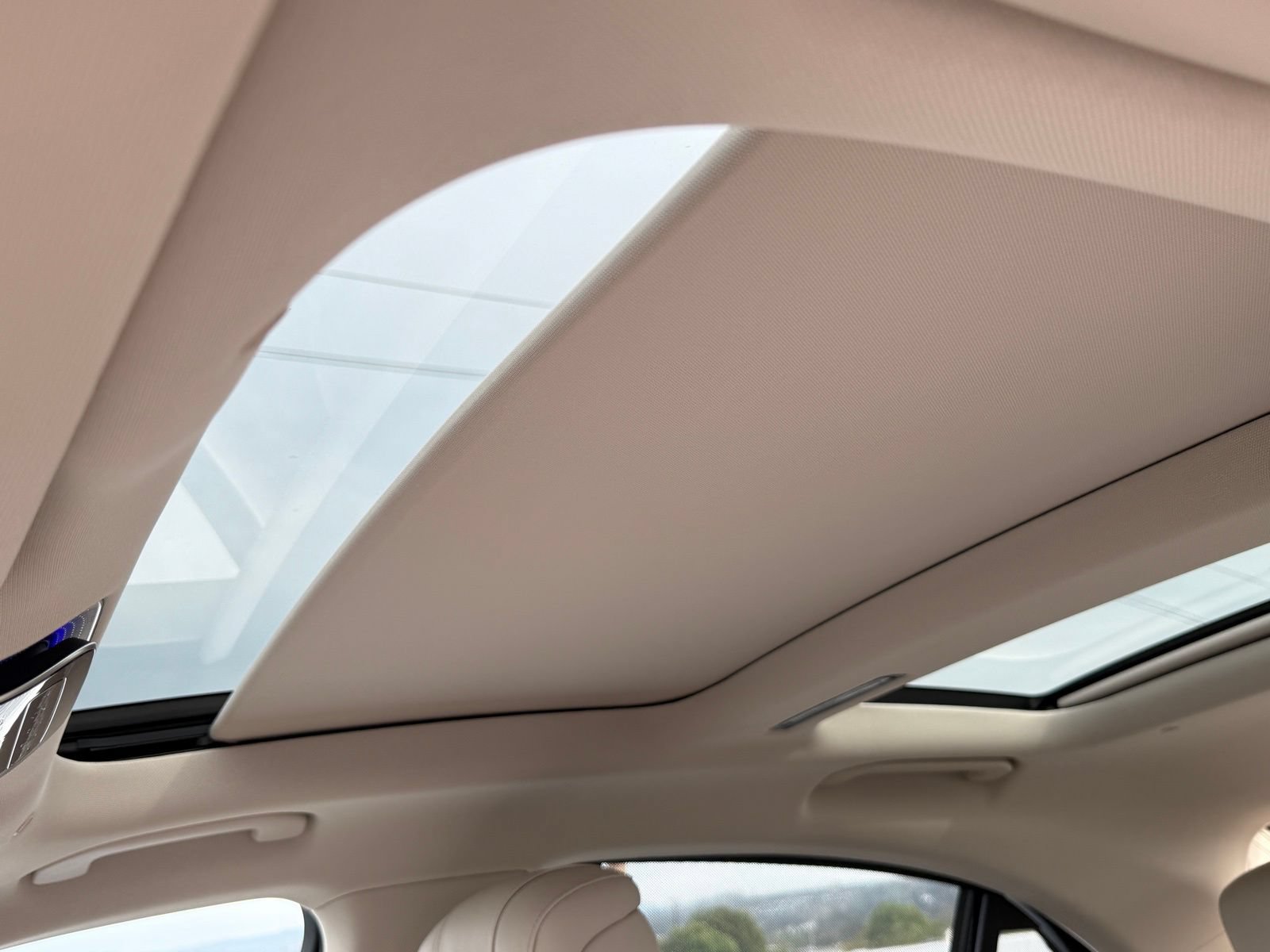 New 2026 Mercedes-Benz S 580e 4MATIC Sedan image 23