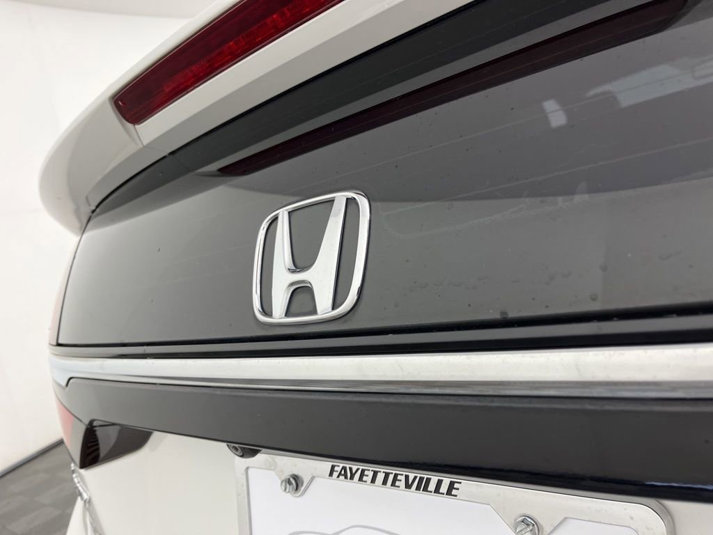 Certified 2018 Honda Clarity Plug-In Hybrid image 10