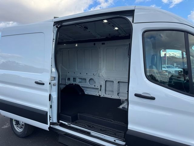 New 2026 Ford Transit 250 148 Medium Roof Extended AWD image 11