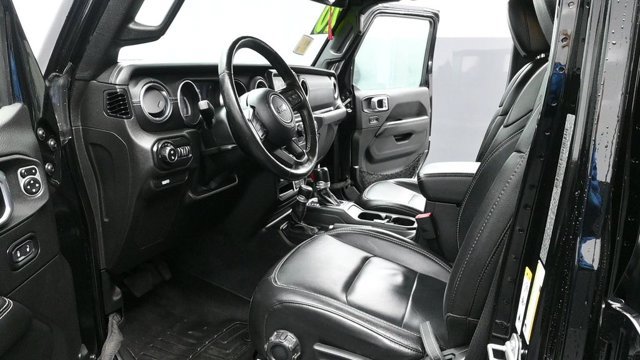 Used 2020 Jeep Gladiator Overland AWD/4WD image 20