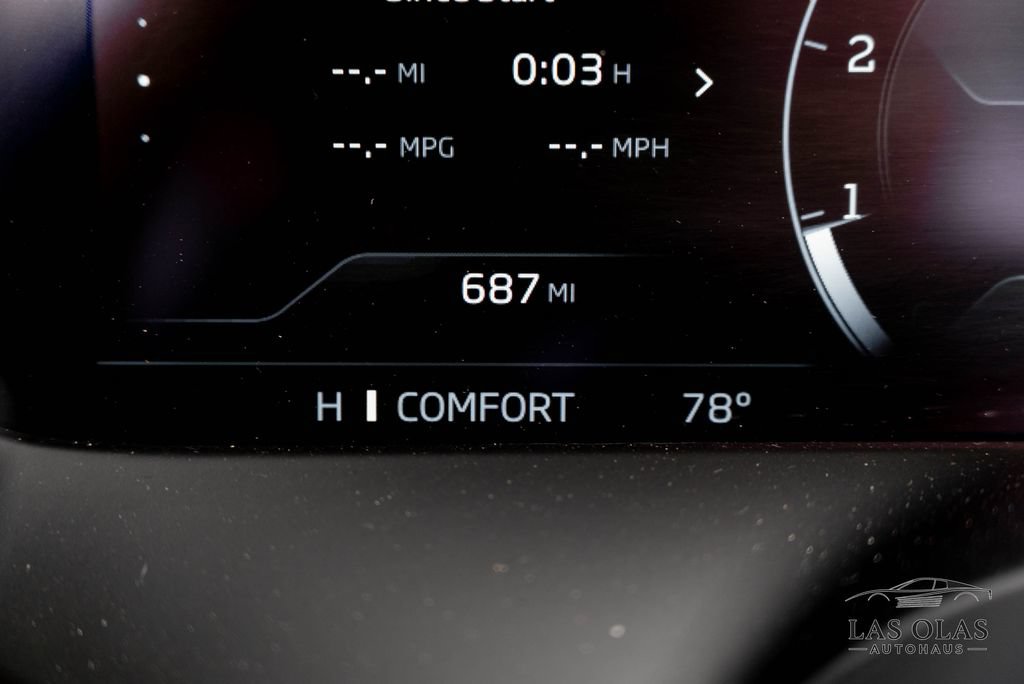 Used 2026 McLaren 750S Spider RWD image 45