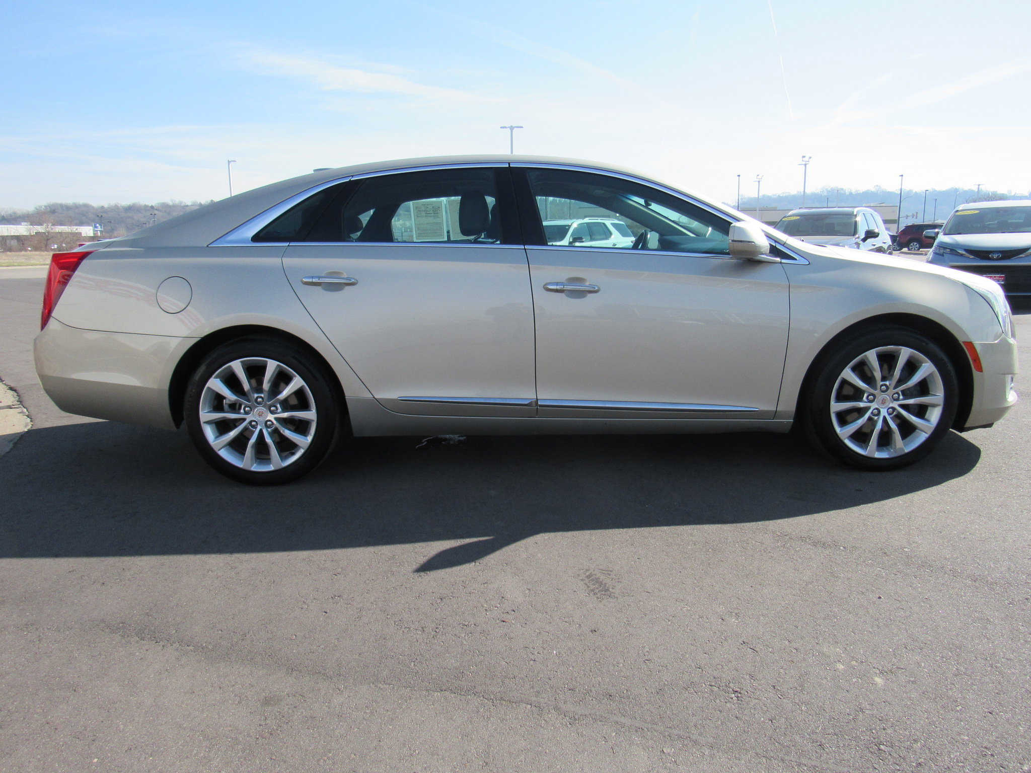 Used 2015 Cadillac XTS Luxury image 5