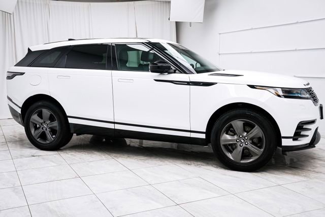 Used 2025 Land Rover Range Rover Velar Dynamic SE image 2