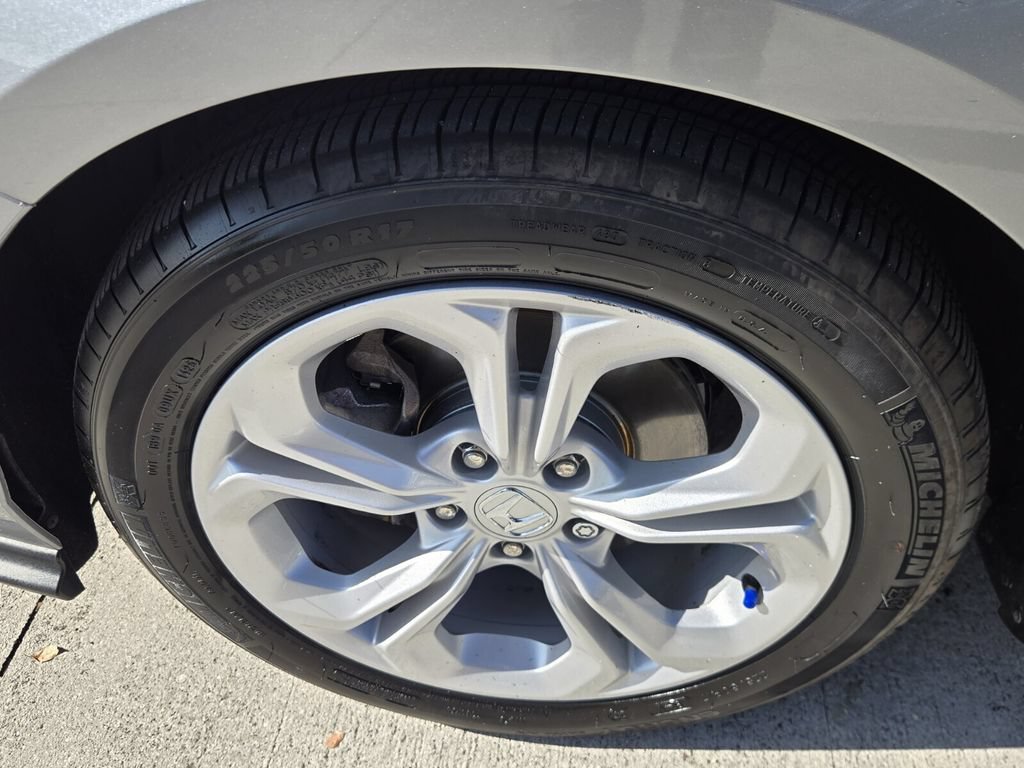 Certified 2025 Honda Accord LX image 9