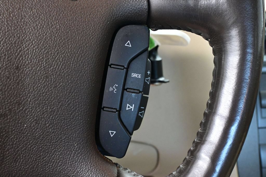 Used 2008 Buick Lucerne CXL w/ Ultra Confidence Package FWD image 25