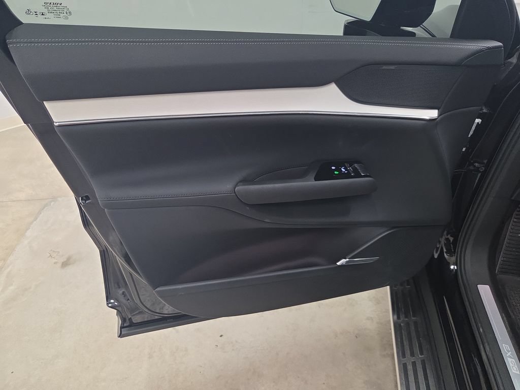 New 2026 Volvo EX90 Ultra AWD/4WD image 17