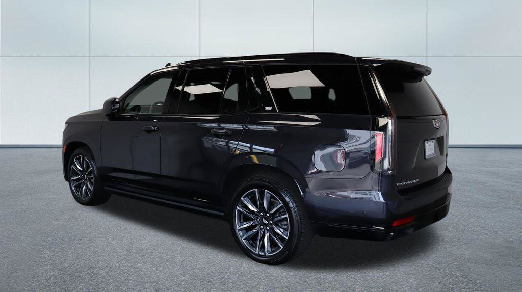 Used 2024 Cadillac Escalade Sport Platinum w/ Heavy-Duty Trailer Package AWD/4WD image 3