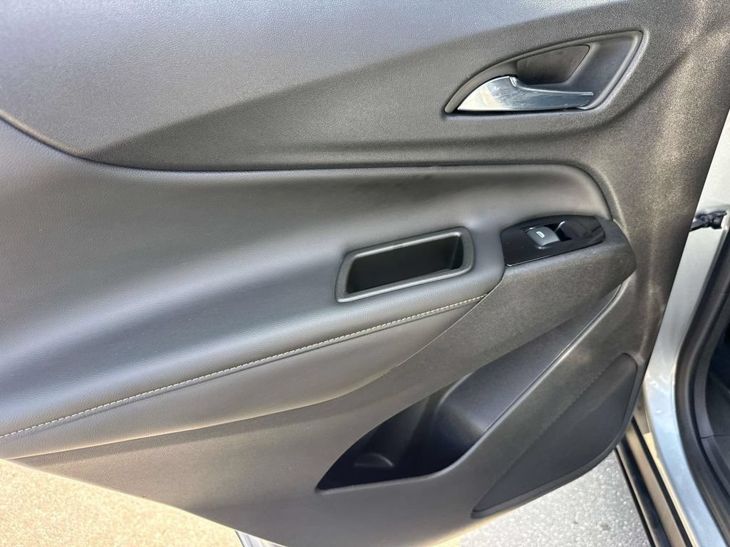 Used 2023 Chevrolet Equinox Premier FWD image 9