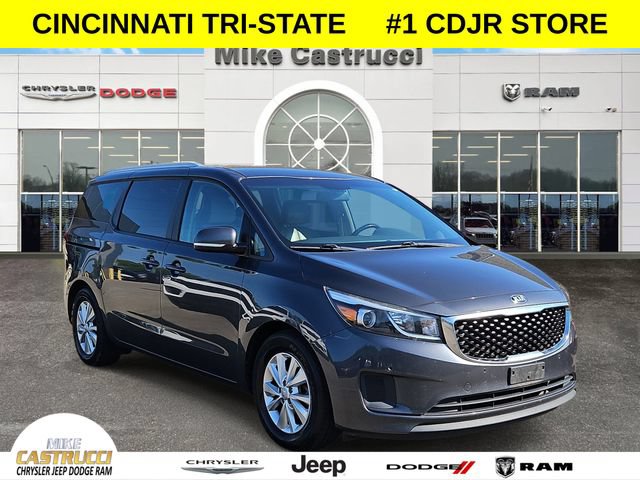 Used 2017 Kia Sedona LX w/ LX Essentials Premium Package FWD image 1