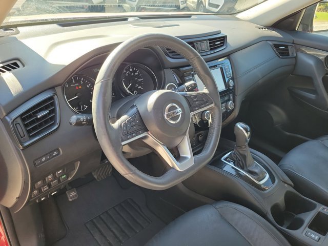 Used 2017 Nissan Rogue SL w/ SL Premium Package image 22