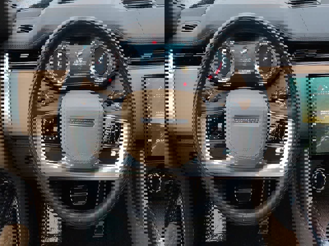 Used 2023 Land Rover Range Rover SE image 24