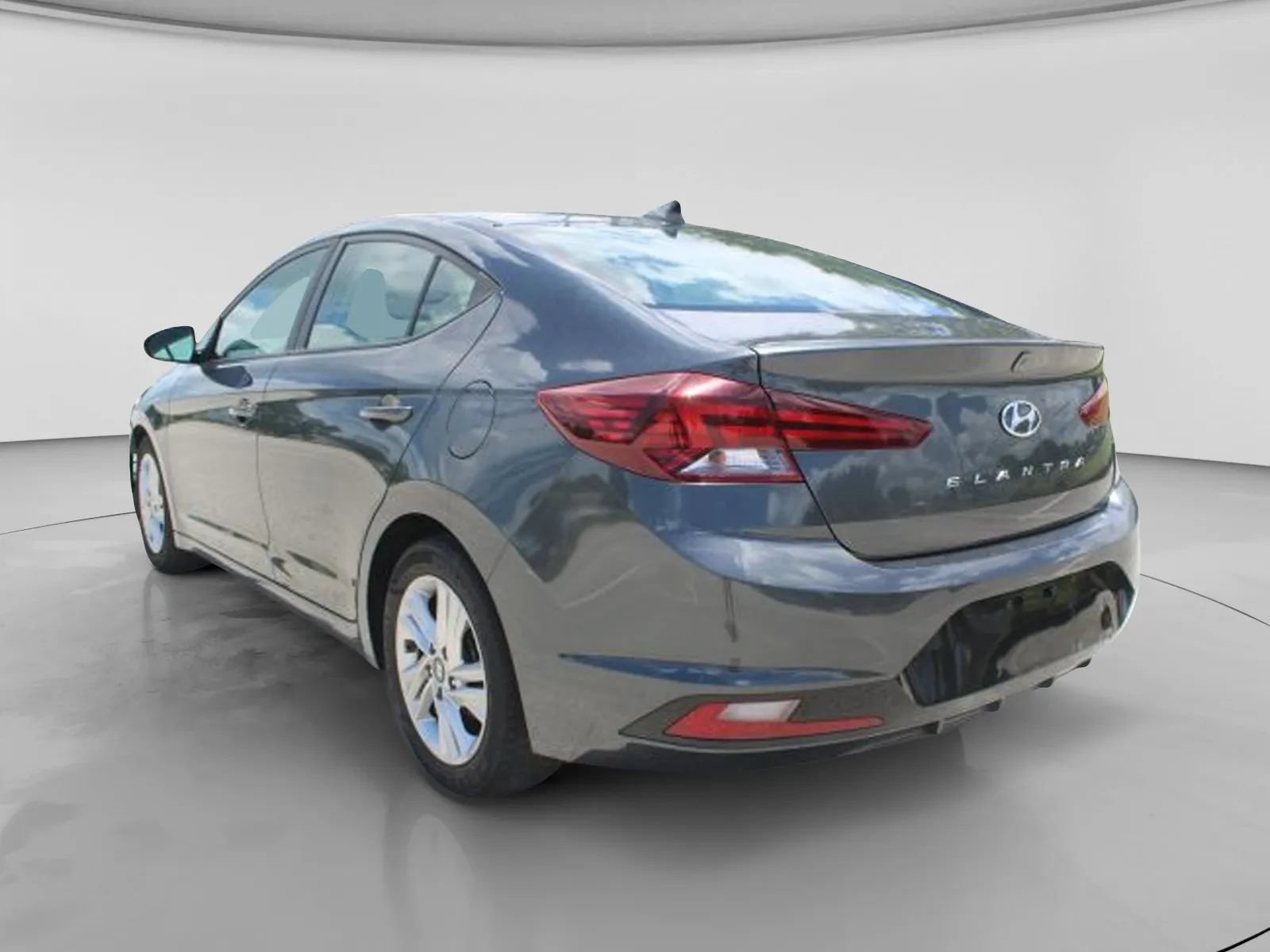 Used 2020 Hyundai Elantra SEL w/ Cargo Package (C1) FWD image 8