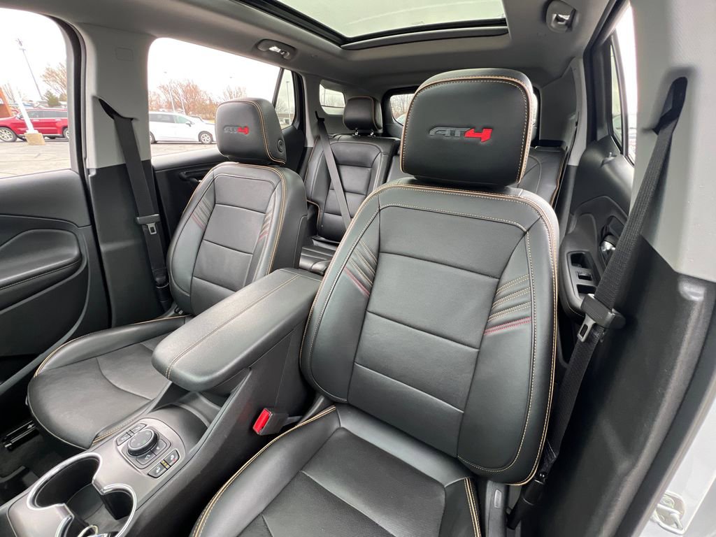 Used 2022 GMC Terrain AT4 w/ LPO, Floor Liner Package image 27