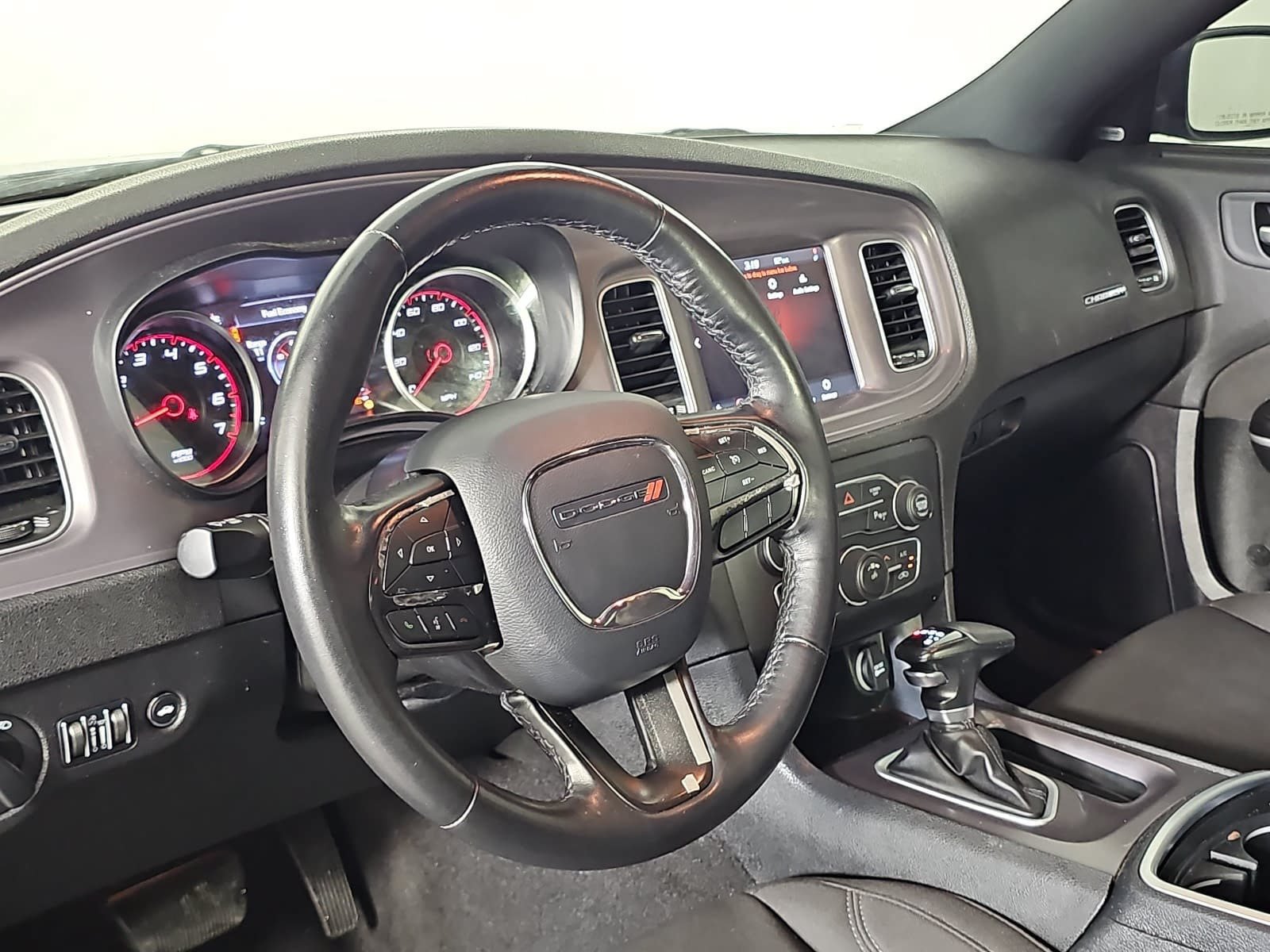 Used 2023 Dodge Charger SXT w/ Cold Weather Package RWD image 15
