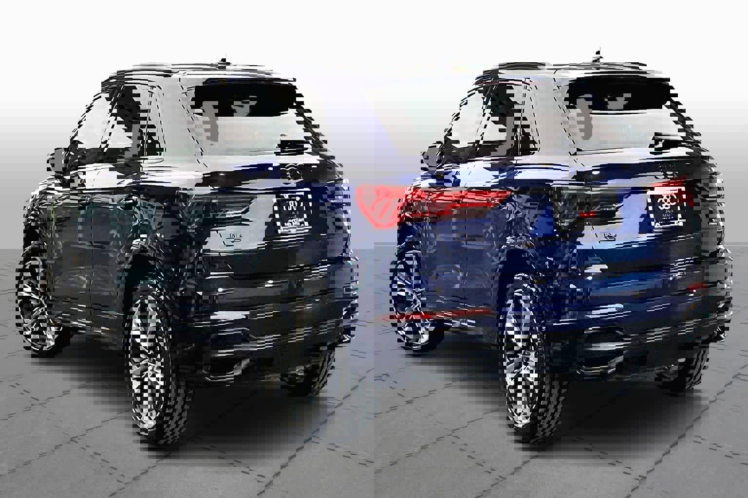 Used 2021 Audi Q3 2.0T Premium image 12