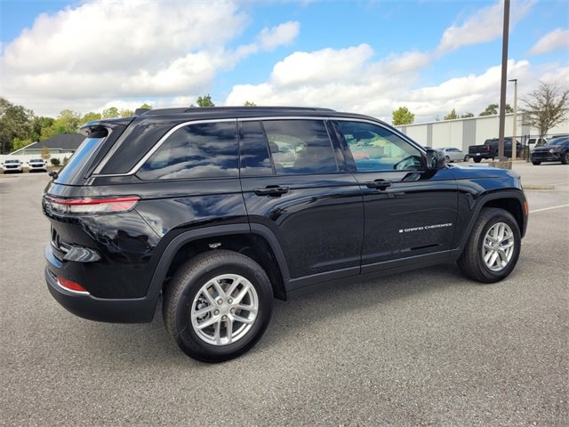 New 2025 Jeep Grand Cherokee Laredo X image 14