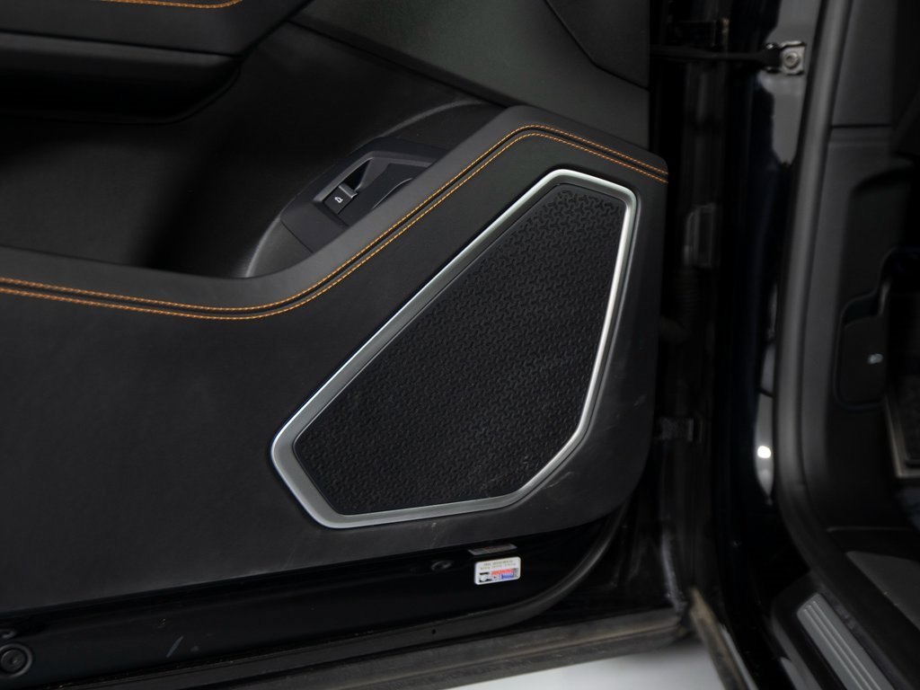 Used 2022 Lamborghini Urus image 13