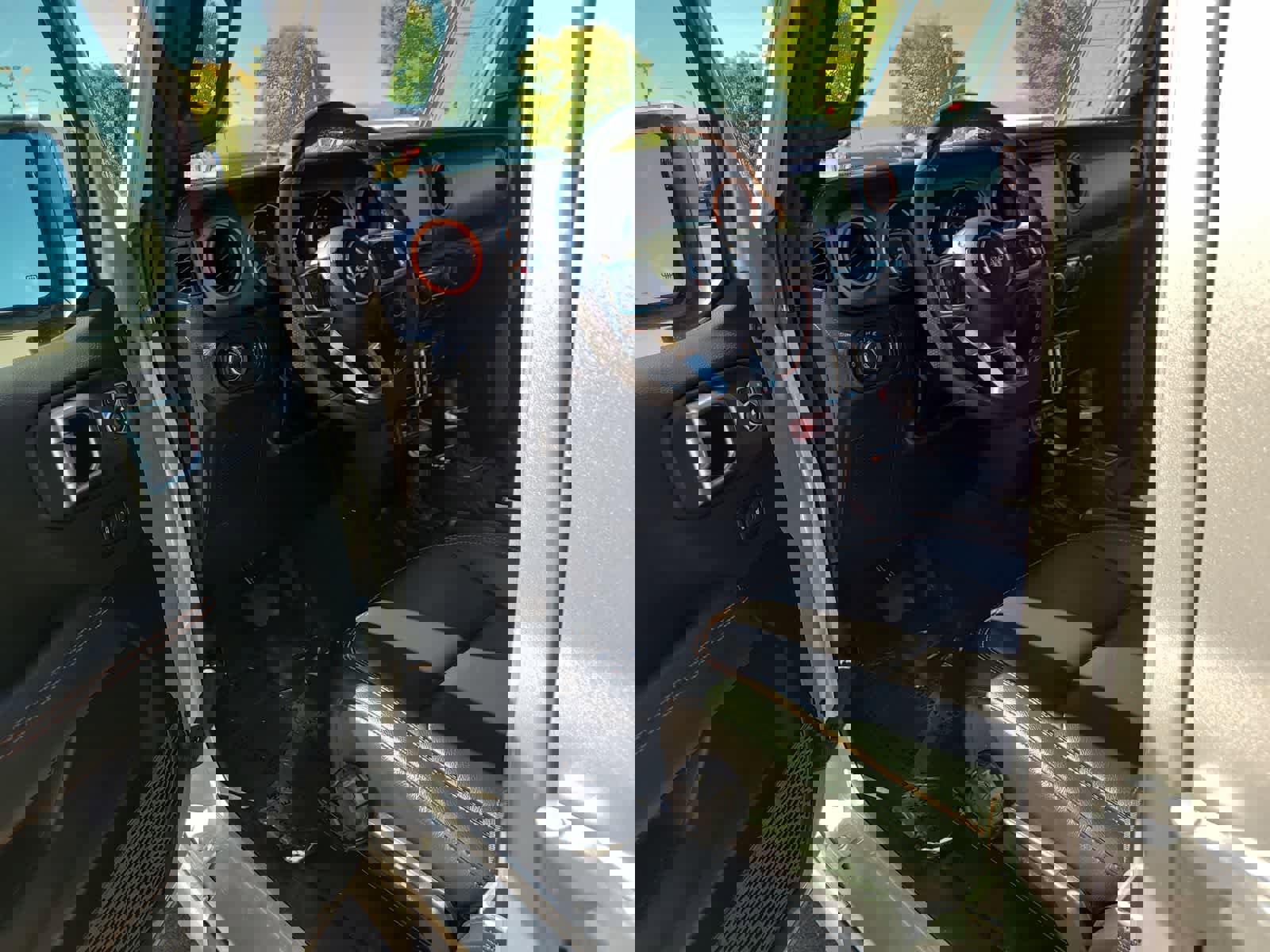 Used 2023 Jeep Gladiator Mojave image 10