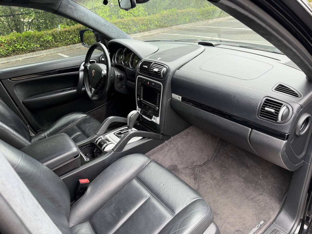 Used 2008 Porsche Cayenne Turbo AWD/4WD image 14
