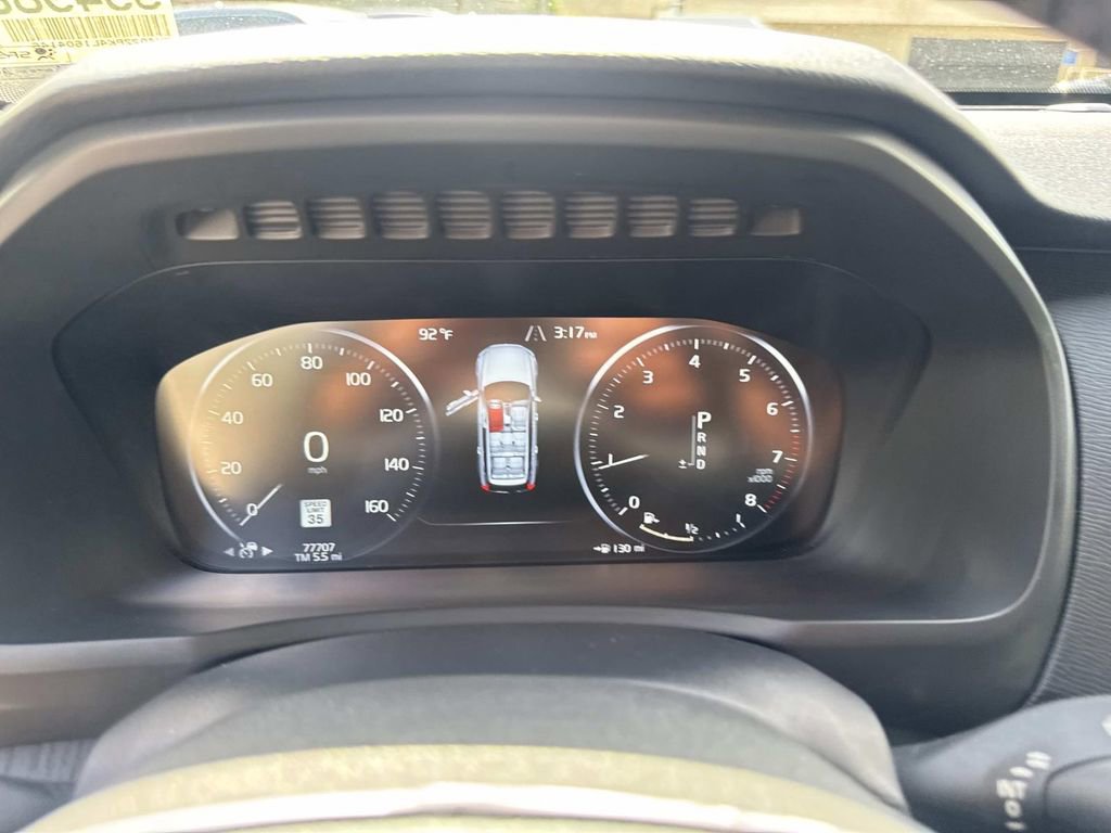 Used 2020 Volvo XC90 T6 Momentum AWD/4WD image 21
