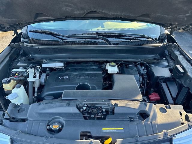 Used 2020 Nissan Pathfinder Platinum image 34