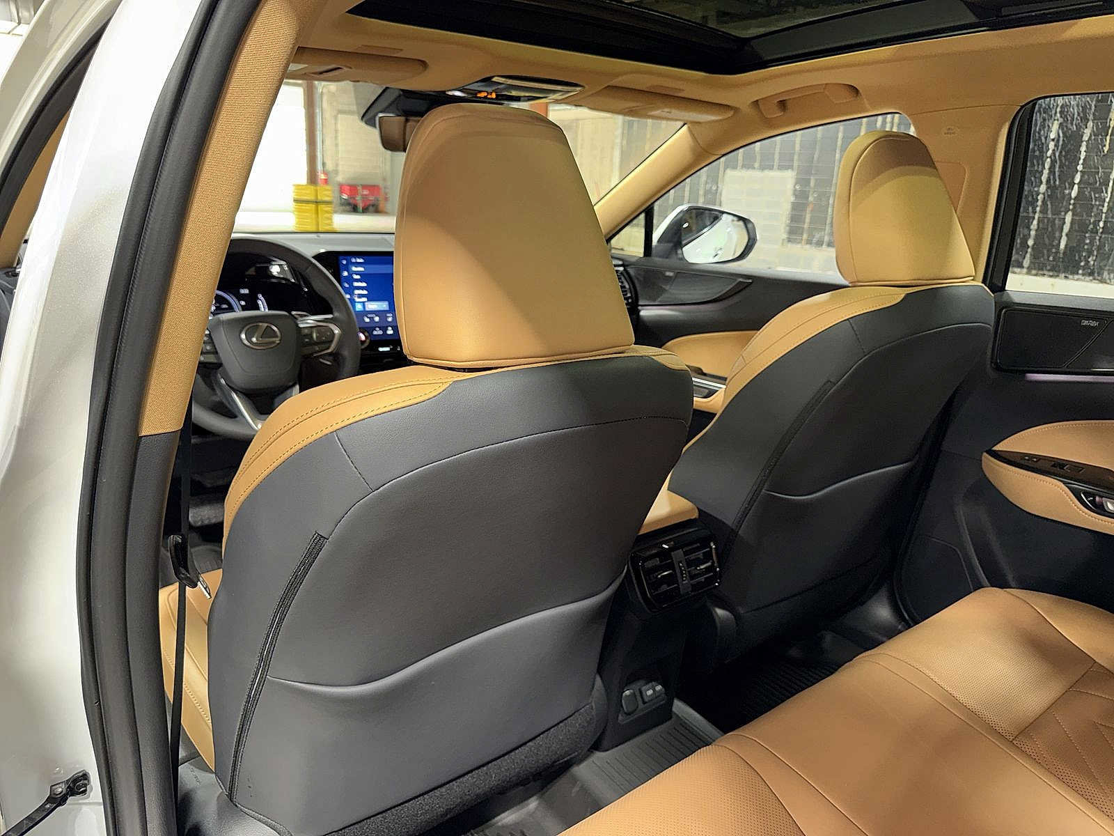Used 2025 Lexus NX 350h AWD w/ Cold Area Package image 27