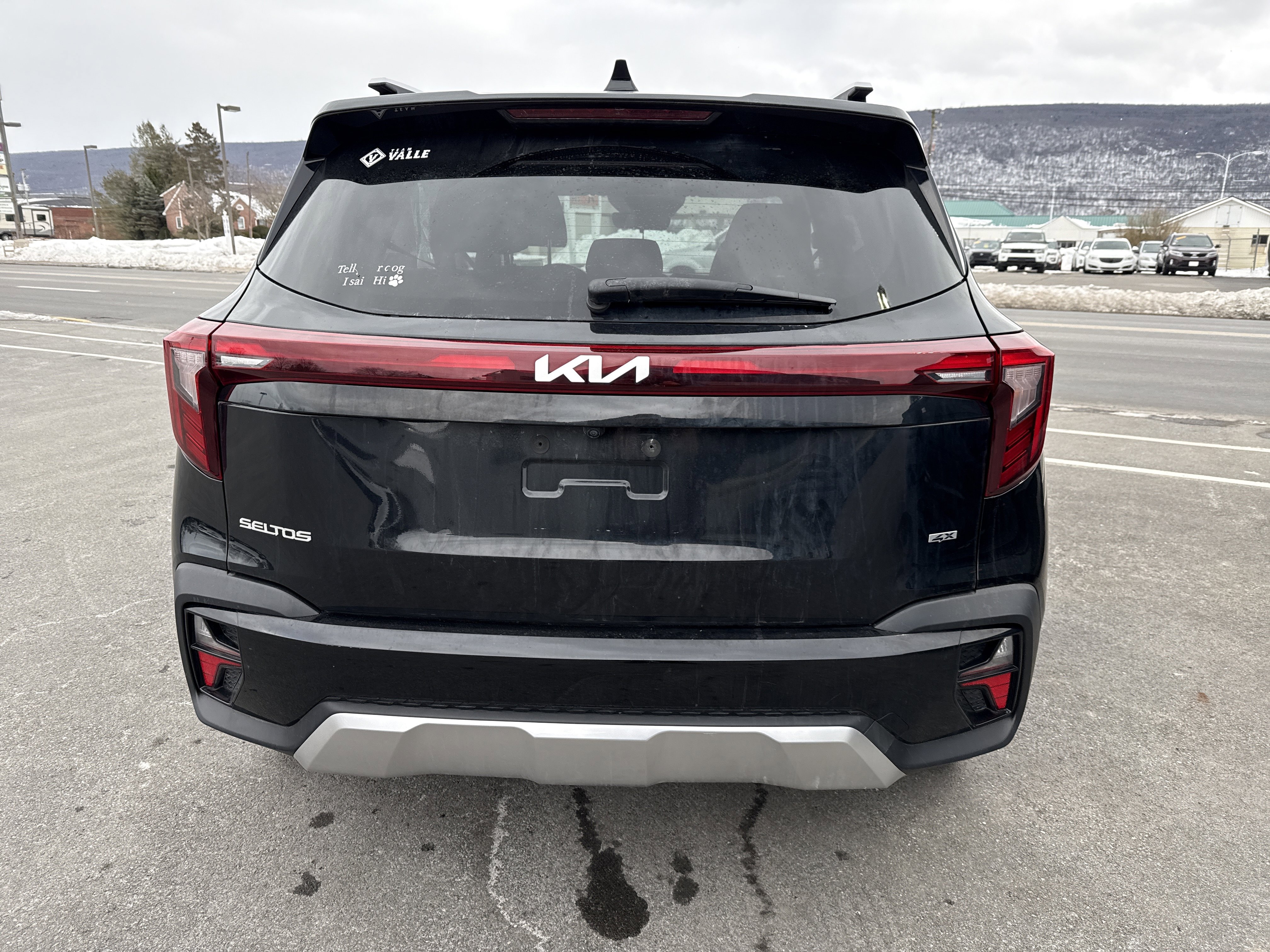 Certified 2024 Kia Seltos S image 4