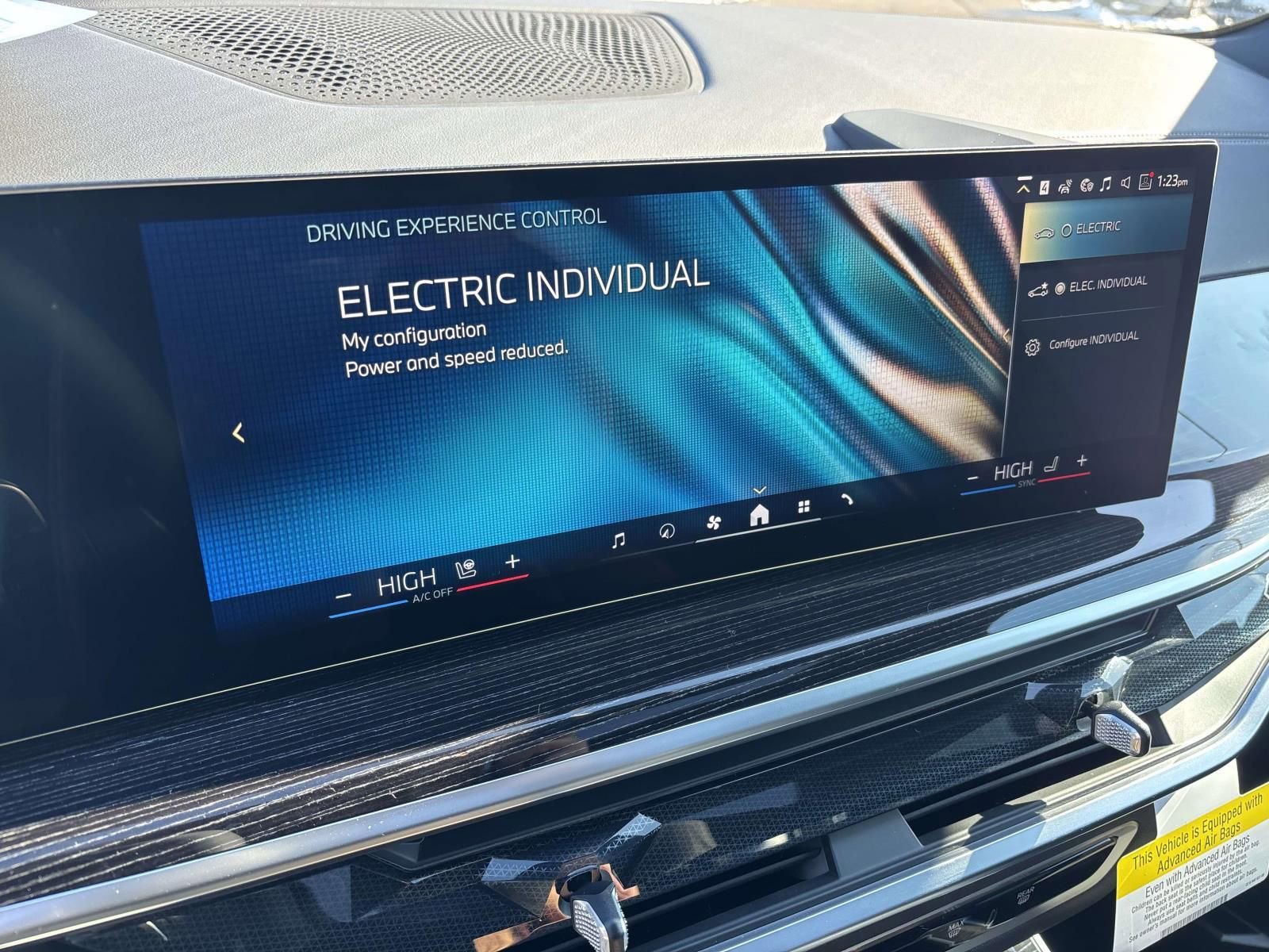 New 2026 BMW X5 xDrive50e w/ M Sport Package image 19