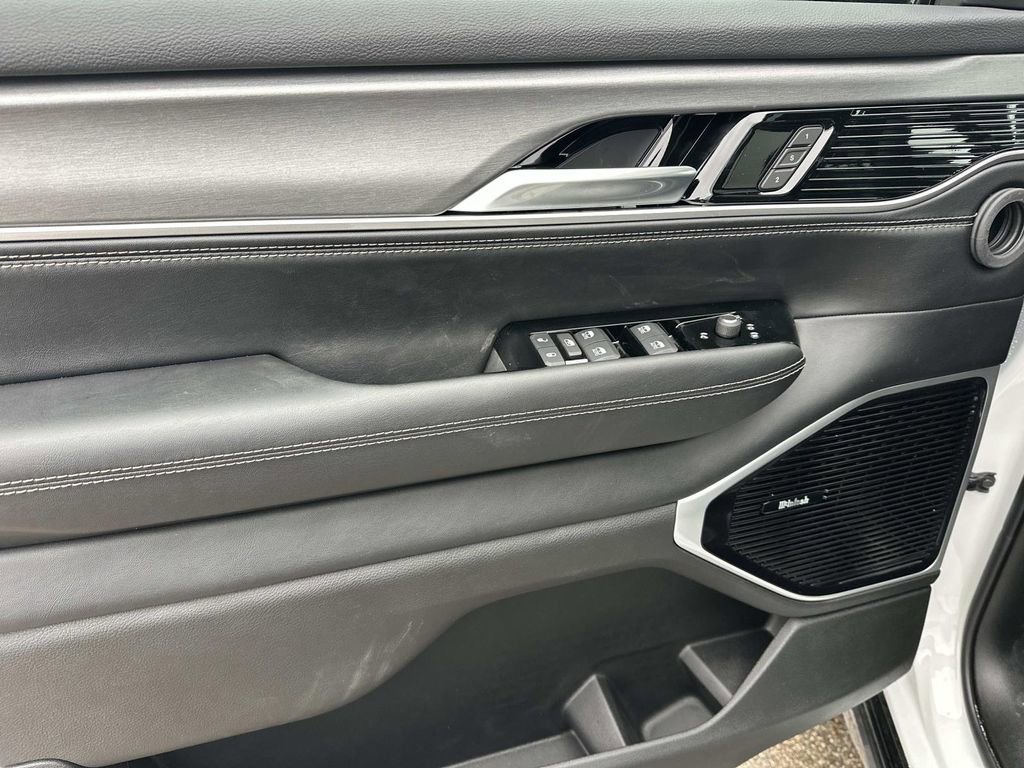 New 2026 Jeep Grand Wagoneer L Limited image 14