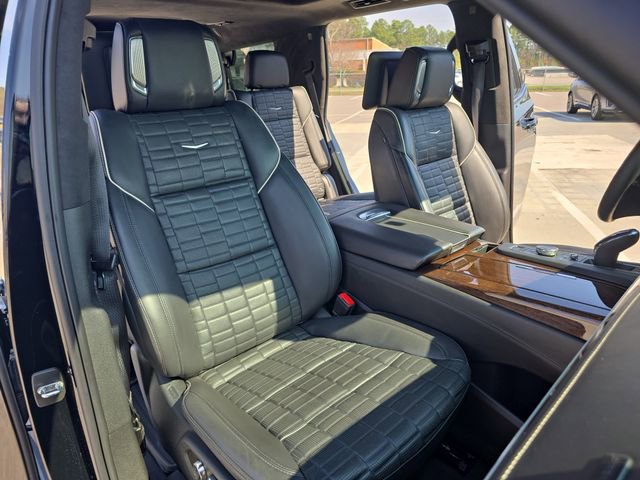 Used 2022 Cadillac Escalade Sport Platinum image 32