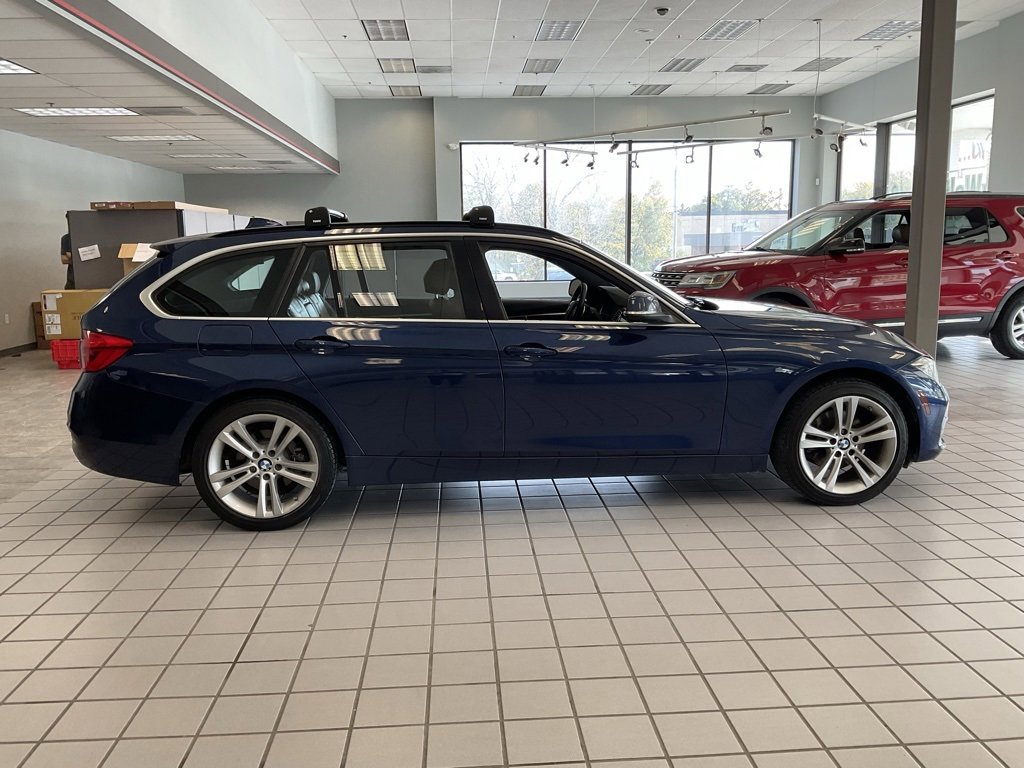 Used 2017 BMW 330i xDrive Wagon image 6