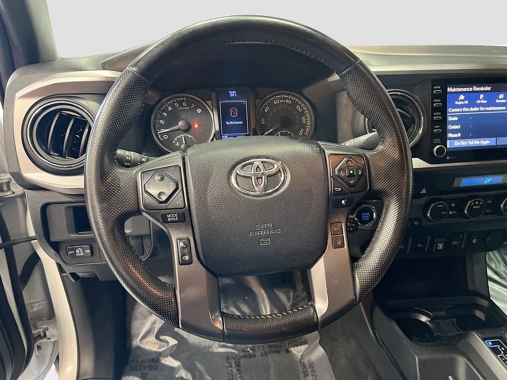Used 2021 Toyota Tacoma TRD Sport w/ Technology Package AWD/4WD image 11