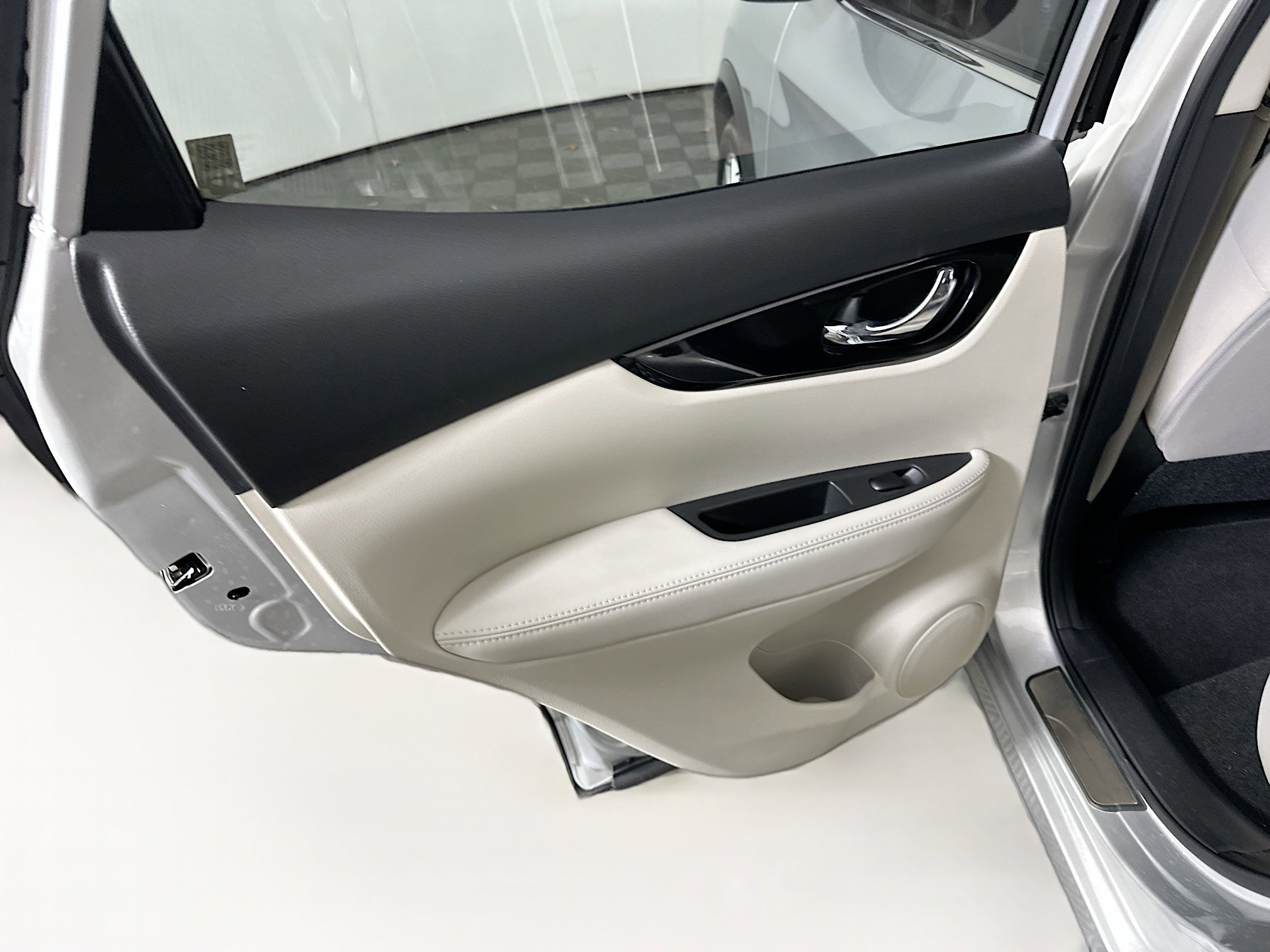 Used 2022 Nissan Rogue Sport SV image 24