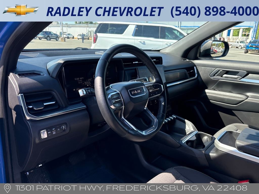 Used 2025 GMC Terrain Elevation AWD/4WD image 4