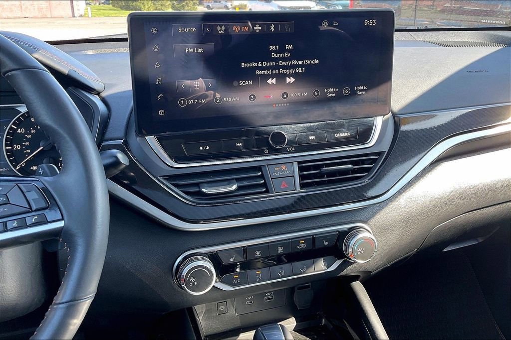 Used 2023 Nissan Altima 2.5 SR w/ SR Premium Package AWD/4WD image 6