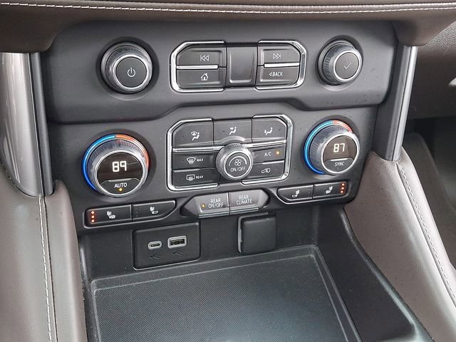 Used 2023 Chevrolet Tahoe Z71 w/ Luxury Package image 17