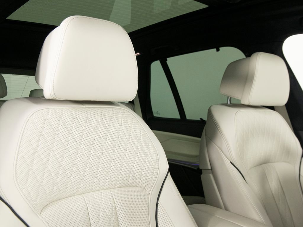 Used 2024 BMW X5 M60i image 36