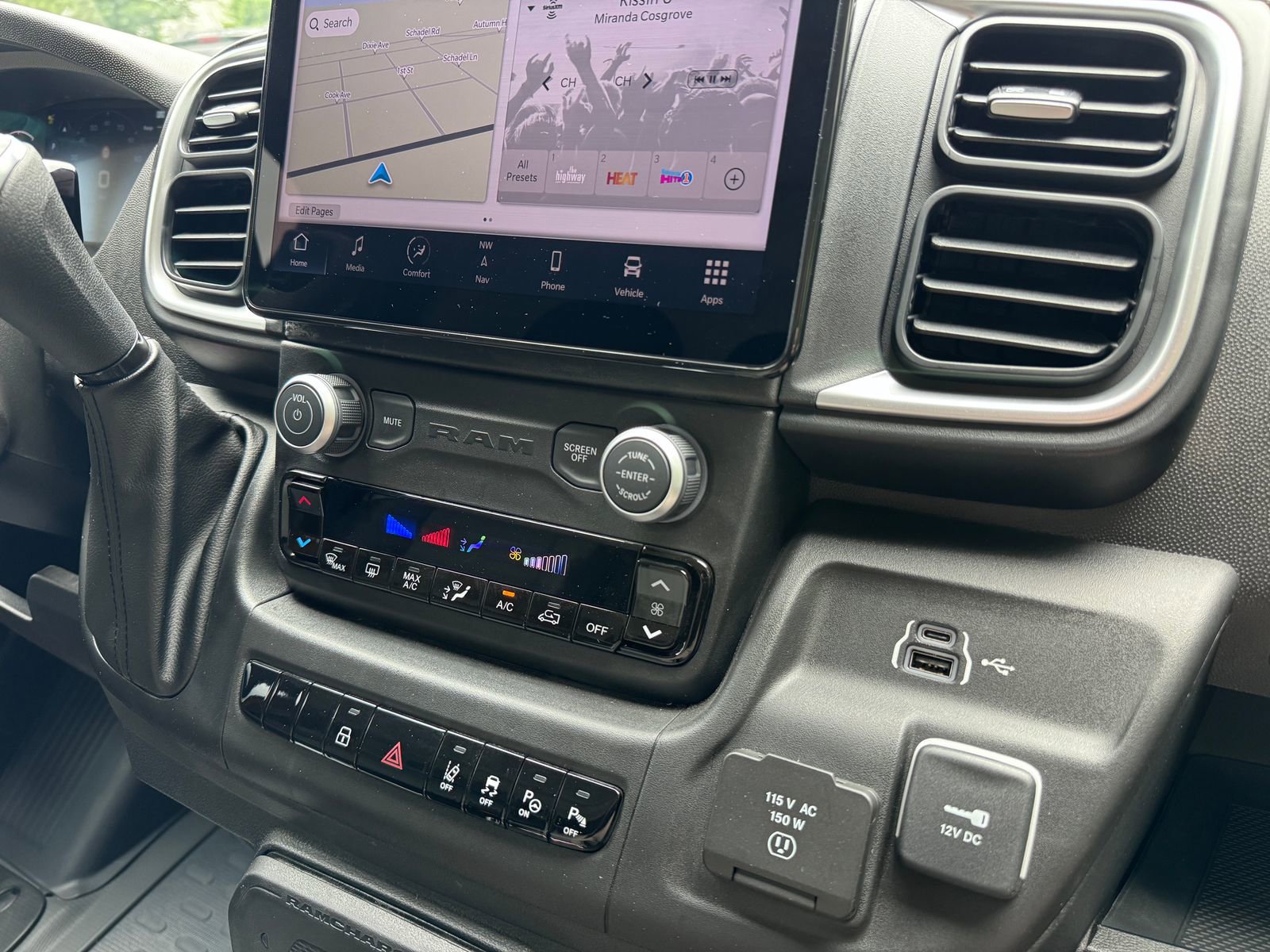 New 2025 RAM ProMaster 2500 w/ Quick Order Package 22H SLT+ image 2