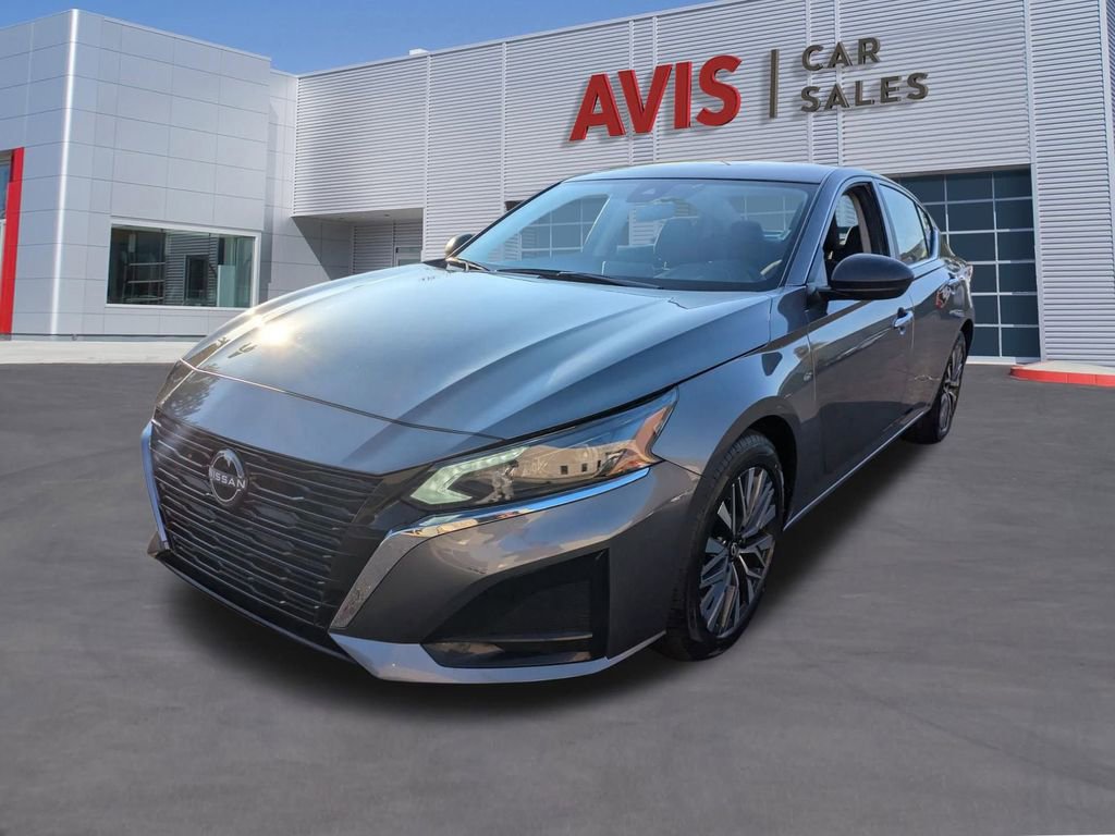 Used 2024 Nissan Altima 2.5 SV
