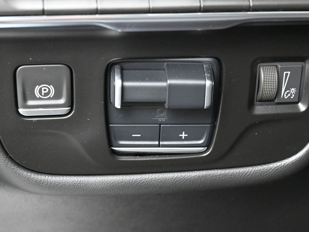 Used 2023 Cadillac Escalade Sport AWD/4WD image 18