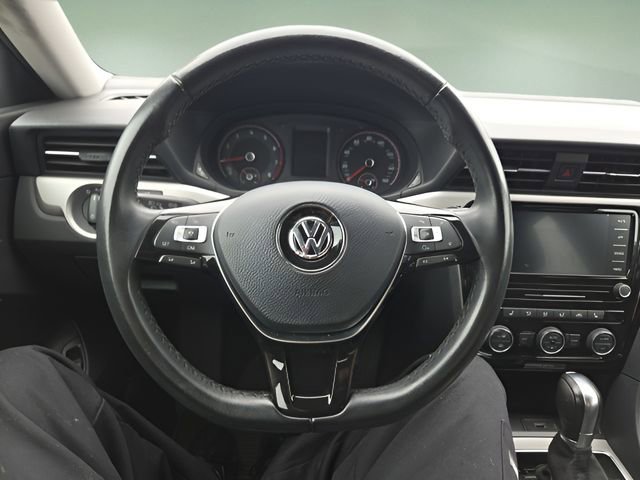 Used 2020 Volkswagen Passat 2.0T SE image 14