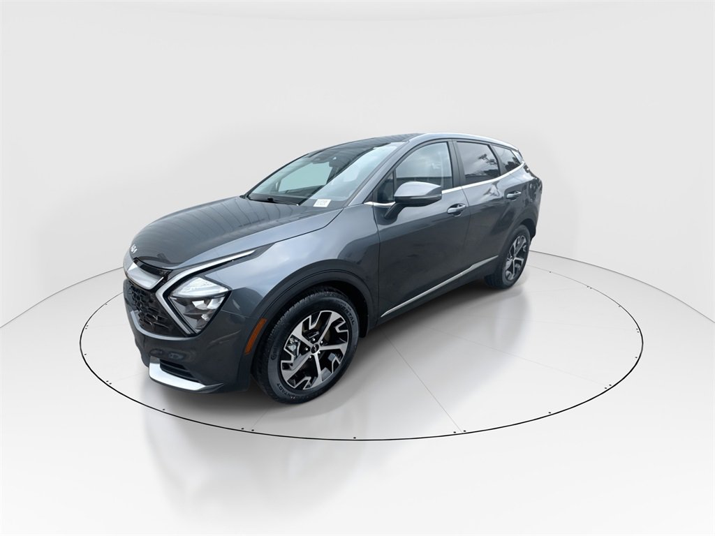 Used 2023 Kia Sportage EX image 4