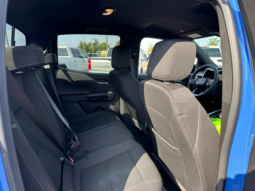 New 2026 GMC Canyon Elevation w/ Convenience Package image 4