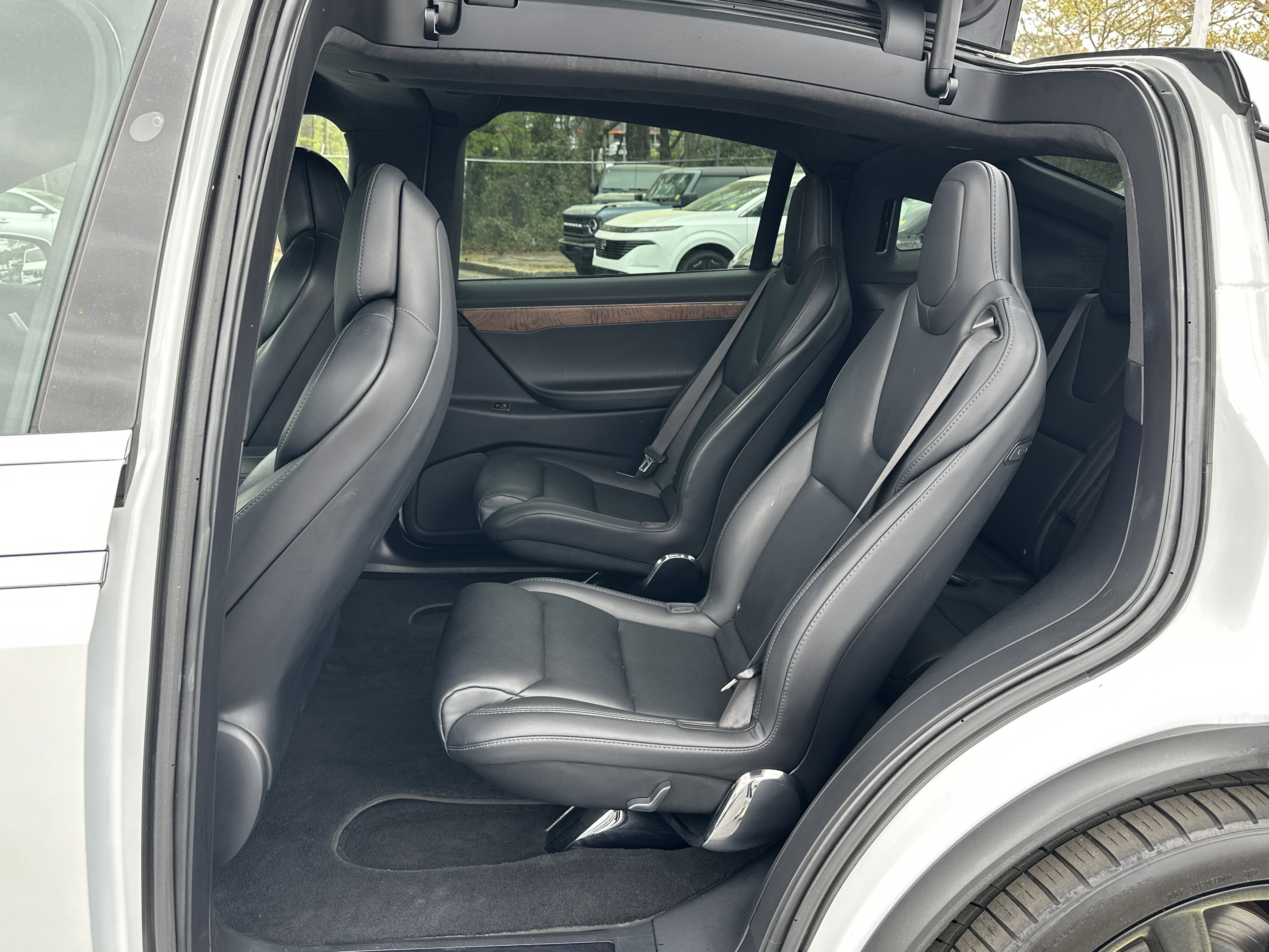 Used 2019 Tesla Model X Long Range image 23