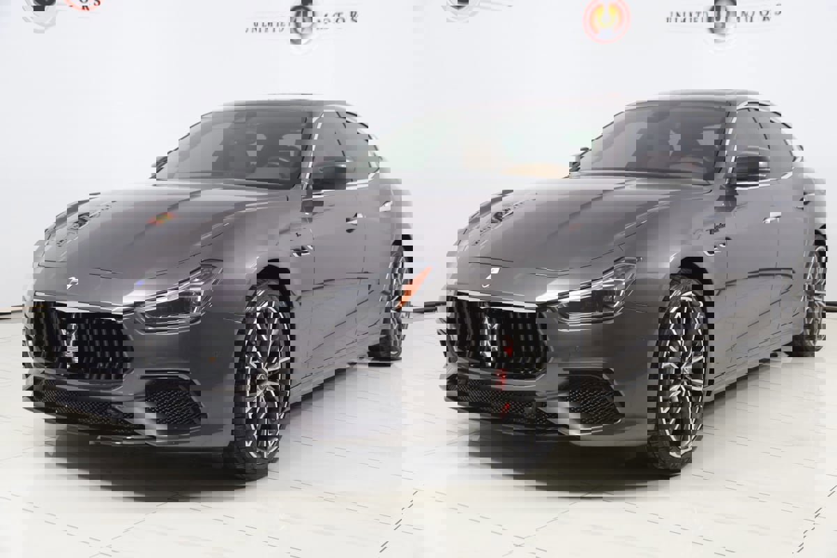 Used 2022 Maserati Ghibli Modena image 5