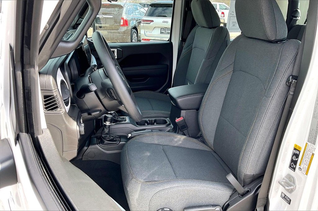 New 2026 Jeep Gladiator Sport image 9