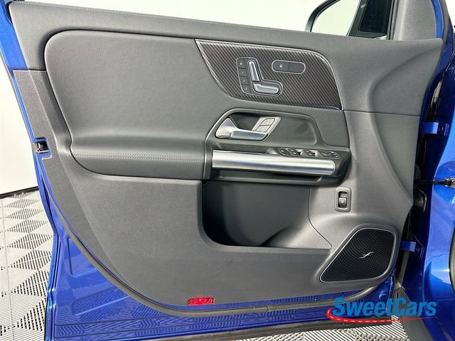 Used 2024 Mercedes-Benz GLA 35 AMG 4MATIC image 41