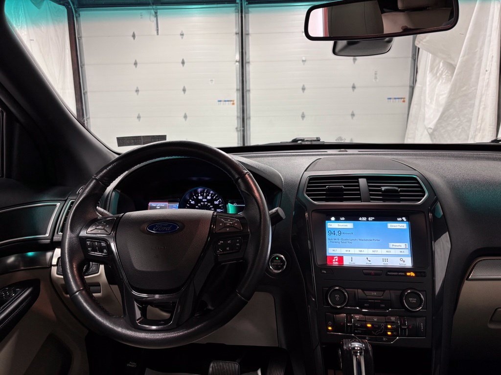 Used 2018 Ford Explorer XLT w/ Equipment Group 202A AWD/4WD image 15