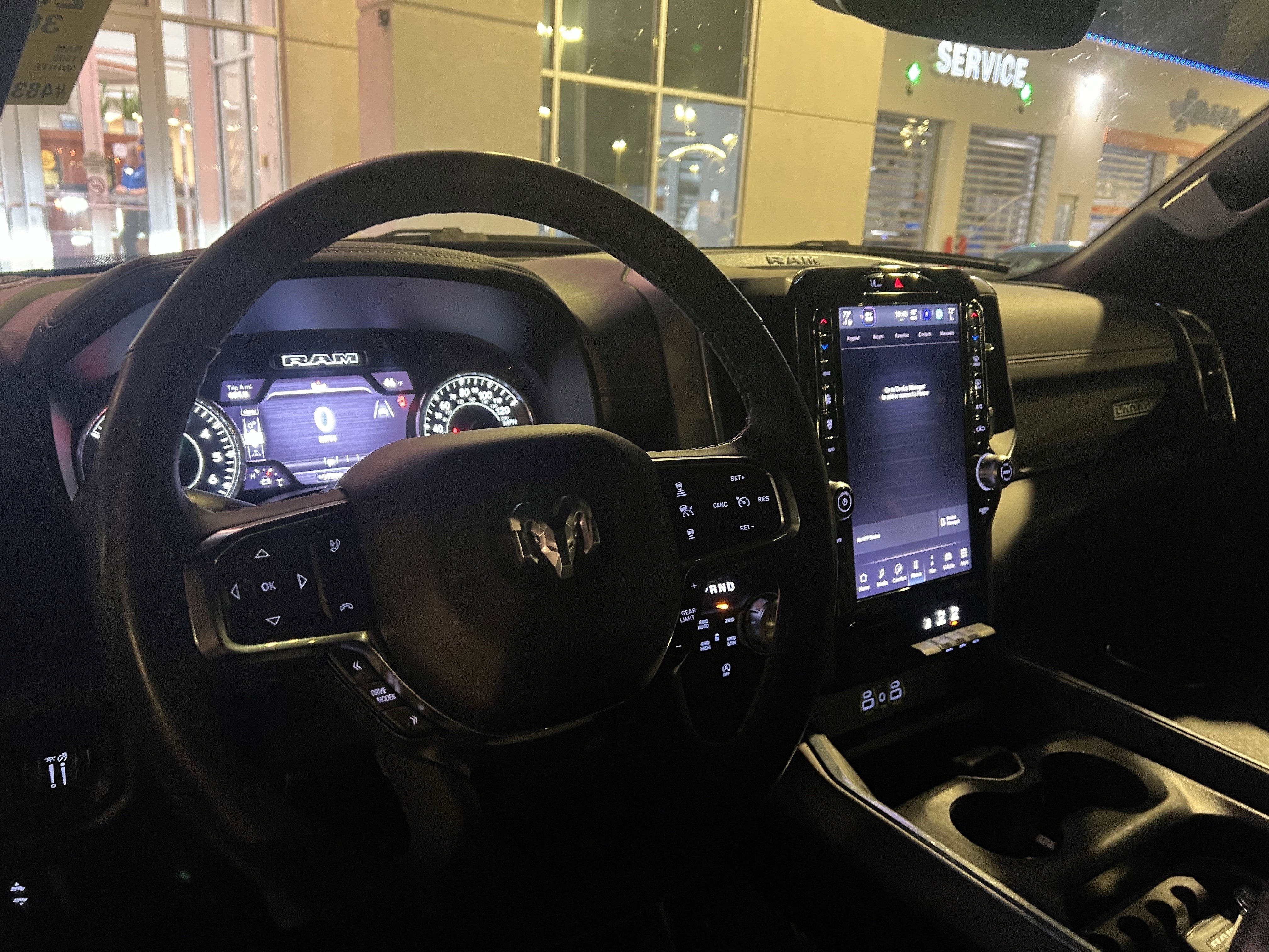 Used 2025 RAM 1500 Laramie image 5